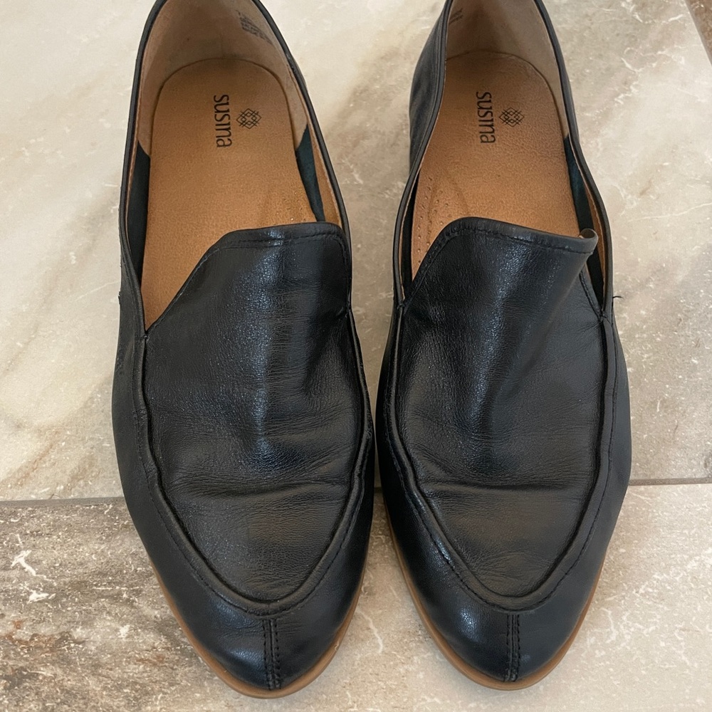 SUSINA Kellen Almond Toe Loafer
